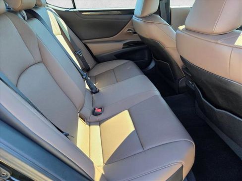 Used 2023 Lexus ES 350 w/ Accessory Package (Z1) image 19