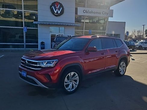 Used 2021 Volkswagen Atlas SE image 1