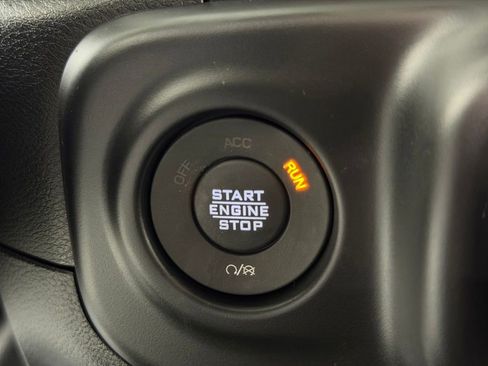 Used 2022 Jeep Wrangler Unlimited Sport AWD/4WD image 15