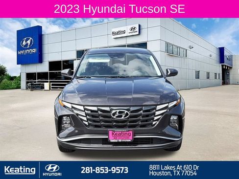 Used 2023 Hyundai Tucson SE FWD image 2