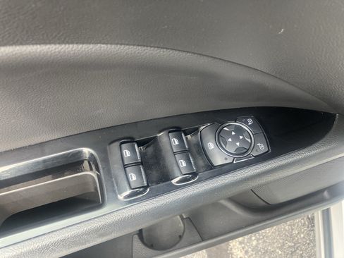 Used 2013 Ford Fusion SE FWD image 17