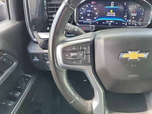 Used 2024 Chevrolet Silverado 2500 LT AWD/4WD image 18