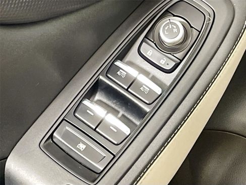 Used 2023 Subaru Forester Limited AWD/4WD image 22