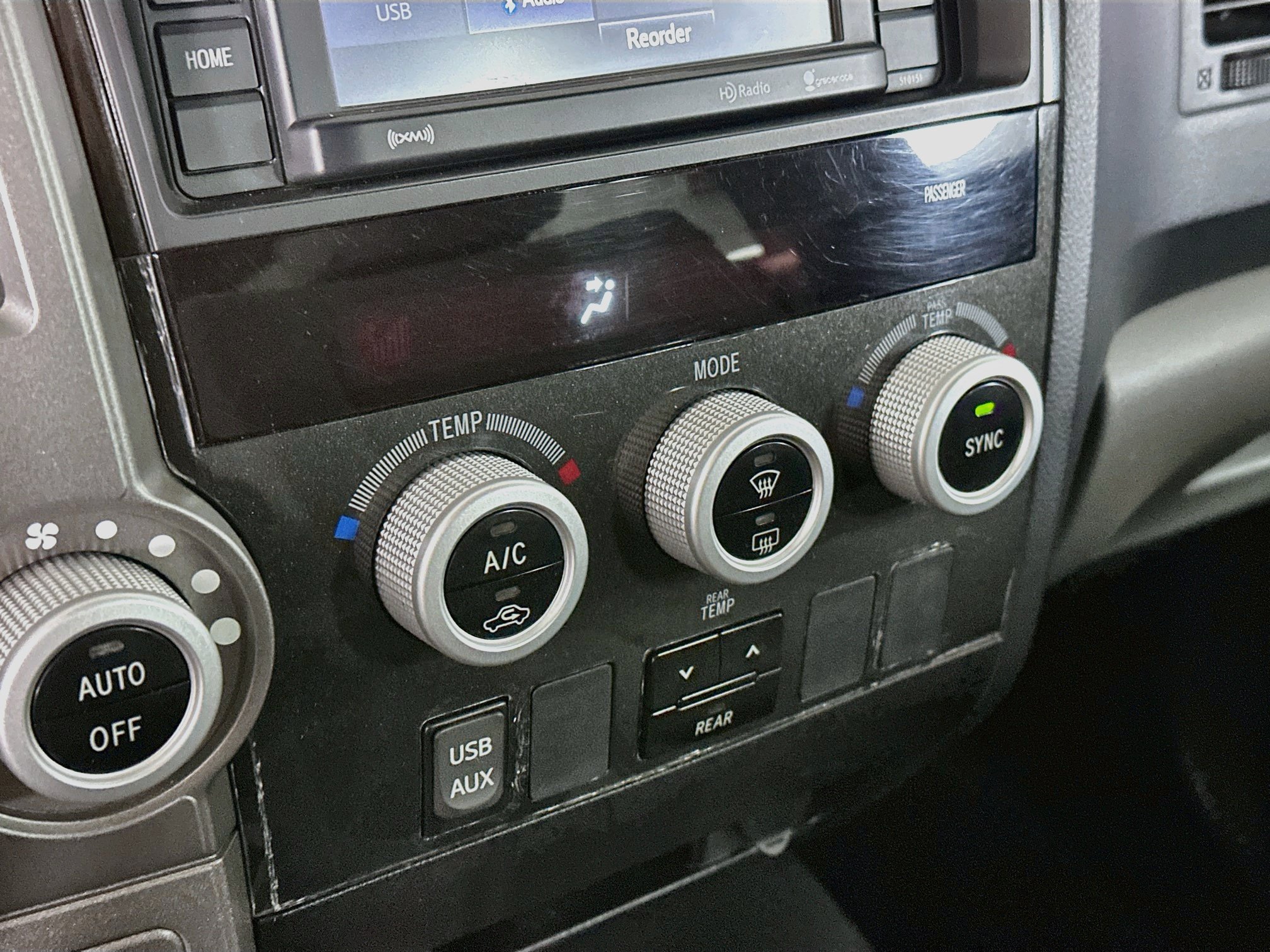 Used 2016 Toyota Sequoia SR5 RWD image 23