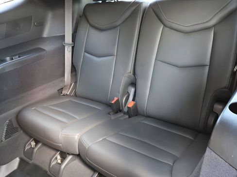 Used 2025 Cadillac XT6 Premium Luxury image 13