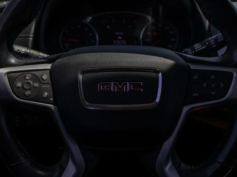 Used 2022 GMC Terrain SLT FWD image 25