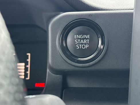 Used 2025 Toyota Tacoma SR image 19