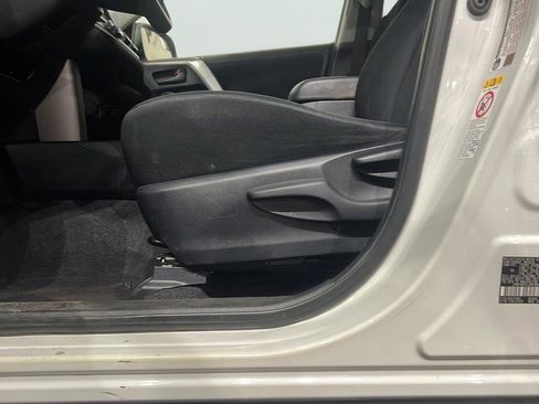 Used 2016 Toyota RAV4 LE image 20