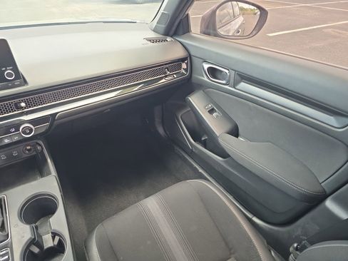 Used 2025 Honda Civic Sport image 12