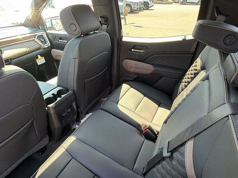 New 2026 GMC Canyon Denali AWD/4WD image 39