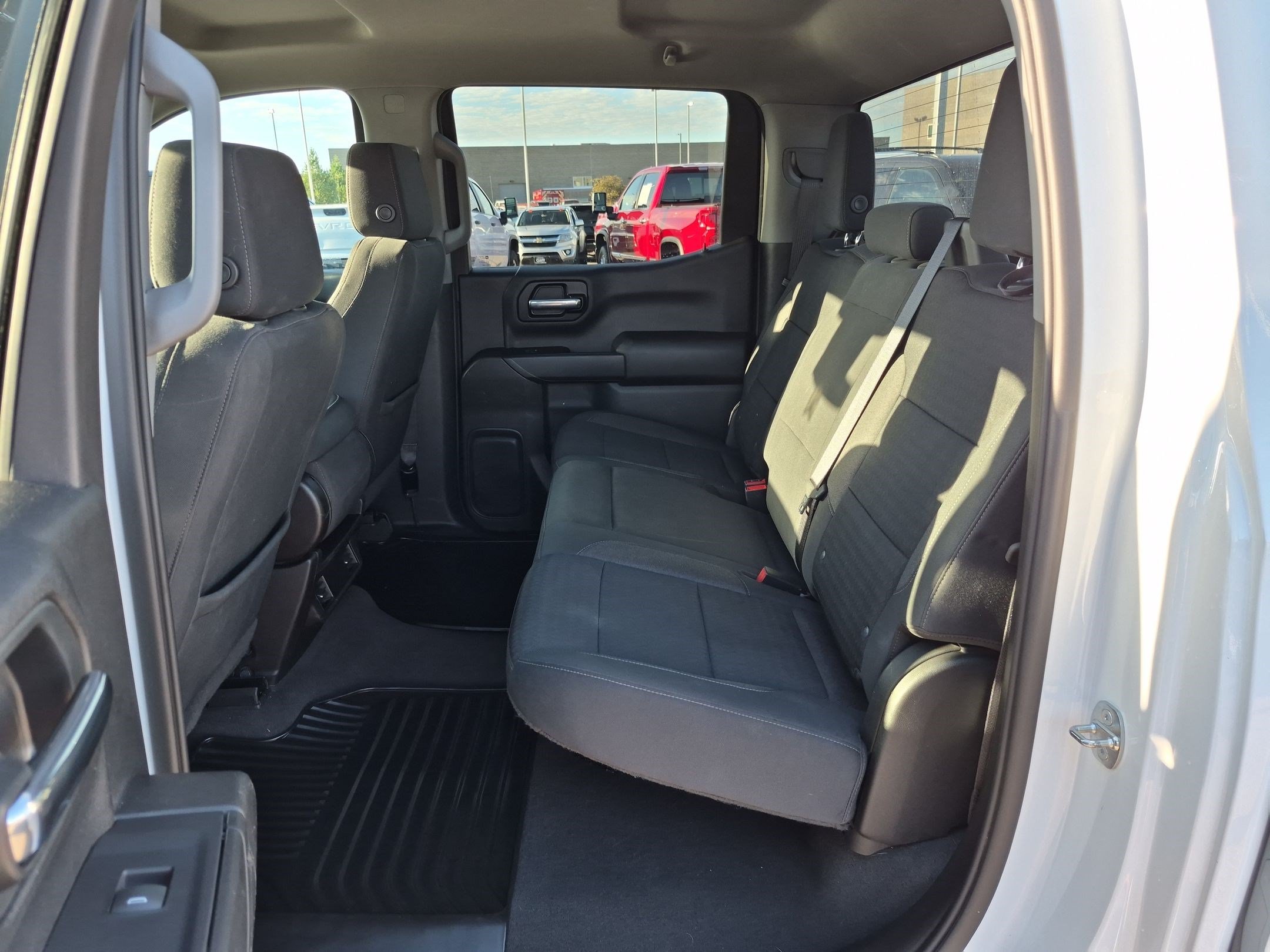 Used 2022 Chevrolet Silverado 1500 Custom w/ LPO, Dark Essentials Package AWD/4WD image 26