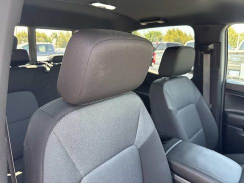 Used 2026 Chevrolet Colorado W/T w/ Advanced Trailering Package RWD image 36
