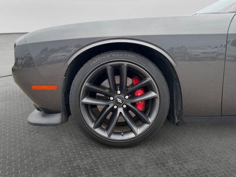 Used 2022 Dodge Challenger GT w/ Plus Package RWD image 9