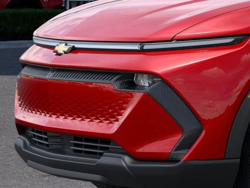 New 2026 Chevrolet Equinox EV LT image 13