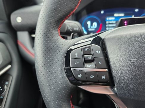 Certified 2025 Ford Explorer ST image 16