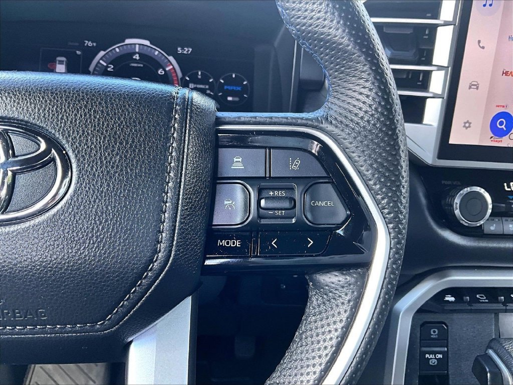 Used 2025 Toyota Sequoia Platinum AWD/4WD image 25