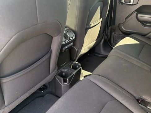 Used 2023 Jeep Gladiator Sport image 13