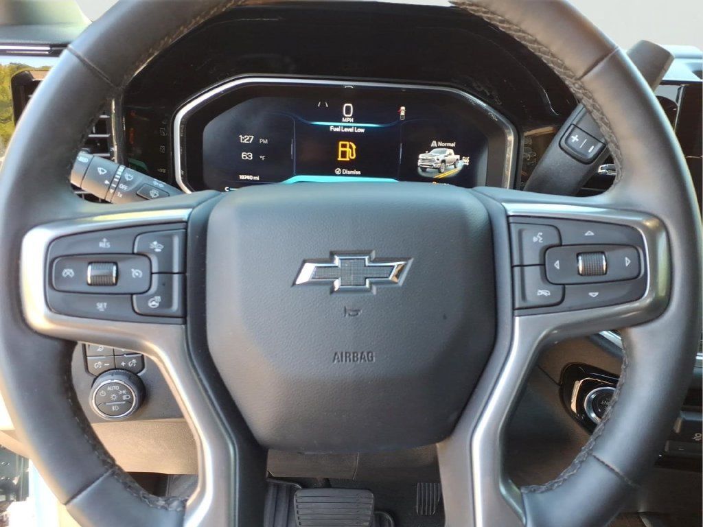 Used 2026 Chevrolet Silverado 2500 LT w/ Trail Boss Package AWD/4WD image 11