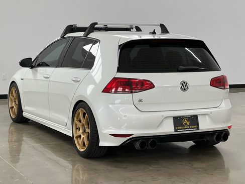 Used 2017 Volkswagen Golf R 4-Door image 5