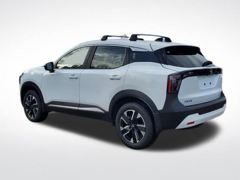 New 2026 Nissan Kicks SV image 3