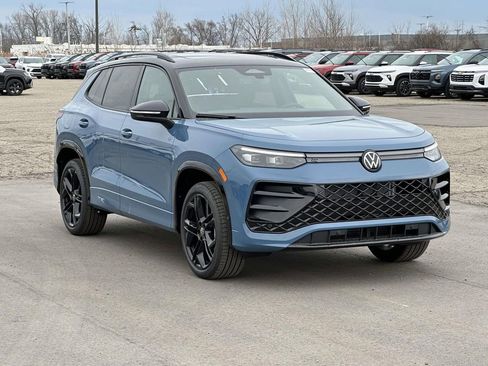 New 2026 Volkswagen Tiguan SE R-Line AWD/4WD image 5
