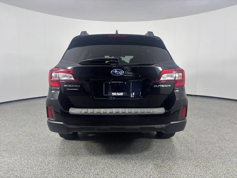 Used 2016 Subaru Outback 2.5i Limited AWD/4WD image 4