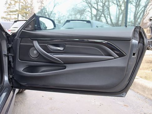 Used 2016 BMW M4 Coupe image 38