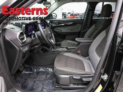 Used 2026 Chevrolet TrailBlazer LT w/ LT Cold Weather Package AWD/4WD image 14