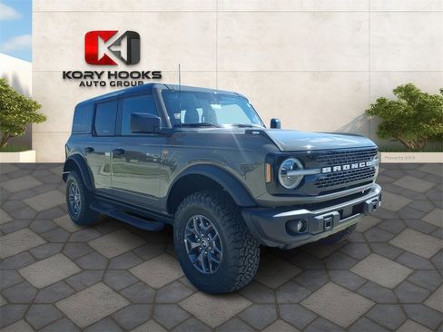 New 2025 Ford Bronco Badlands image 4