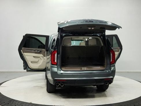 Used 2023 GMC Yukon Denali AWD/4WD image 14