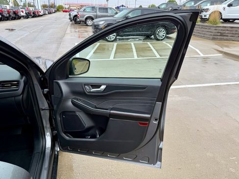 Certified 2023 Ford Escape ST-Line image 19