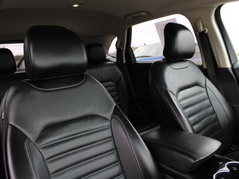 Used 2016 Ford Edge SEL w/ Equipment Group 201A FWD image 14