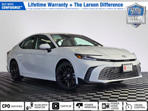 Certified 2025 Toyota Camry SE image 1