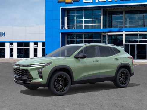 New 2026 Chevrolet Trax ACTIV image 2