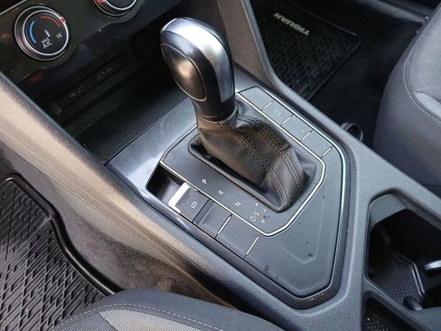 Used 2020 Volkswagen Tiguan S image 22