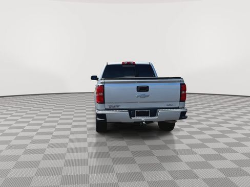 Used 2018 Chevrolet Silverado 1500 LT w/ Texas Edition AWD/4WD image 7