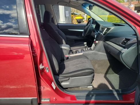 Used 2013 Subaru Outback 2.5i Premium w/ All-Weather Pkg image 24