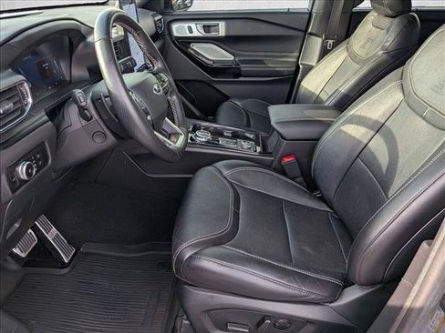 Used 2023 Ford Explorer ST w/ Equipment Group 401A AWD/4WD image 16