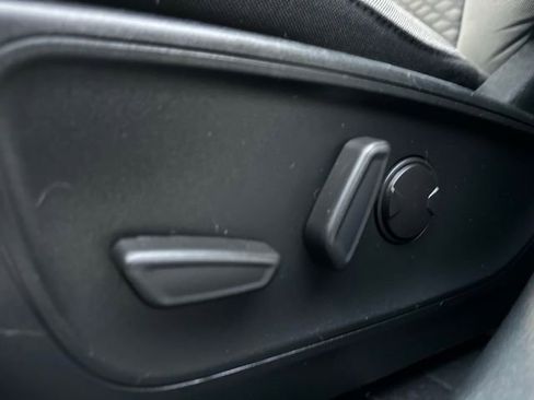 Used 2021 Ford Escape SE w/ Convenience Package image 22