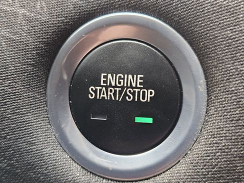 Used 2022 Chevrolet Malibu LT FWD image 17