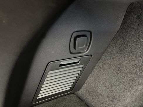 Certified 2025 Cadillac XT5 Premium Luxury image 34