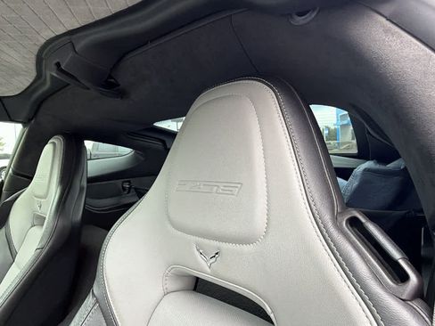 Used 2019 Chevrolet Corvette Z06 RWD image 13