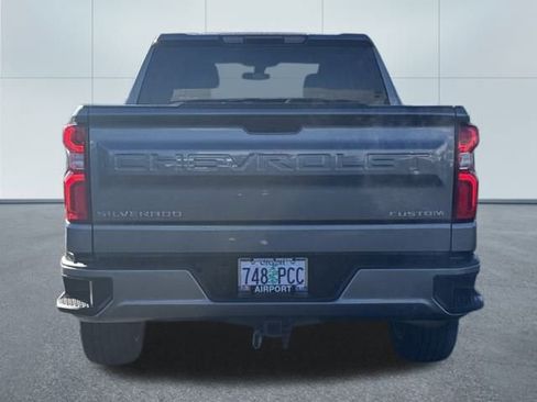 Used 2021 Chevrolet Silverado 1500 Custom w/ Safety Confidence Package image 7