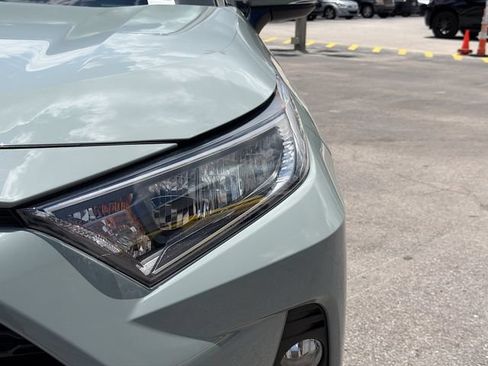 Used 2021 Toyota RAV4 XLE FWD image 9