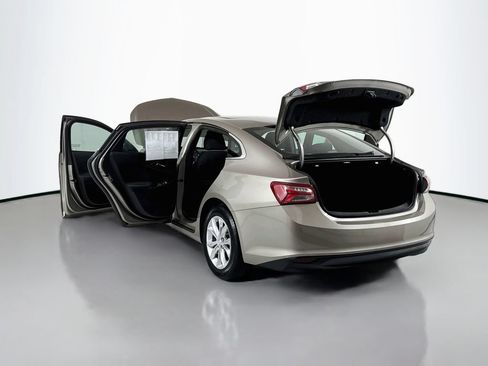 Used 2022 Chevrolet Malibu LT FWD image 23