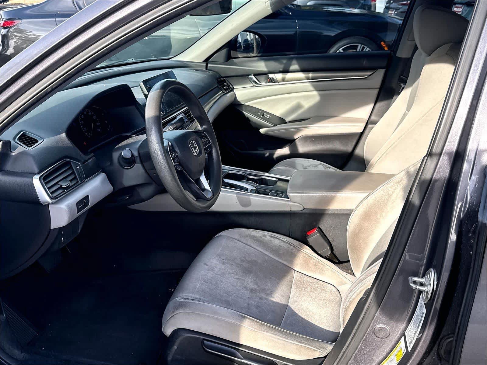 Used 2018 Honda Accord LX image 23