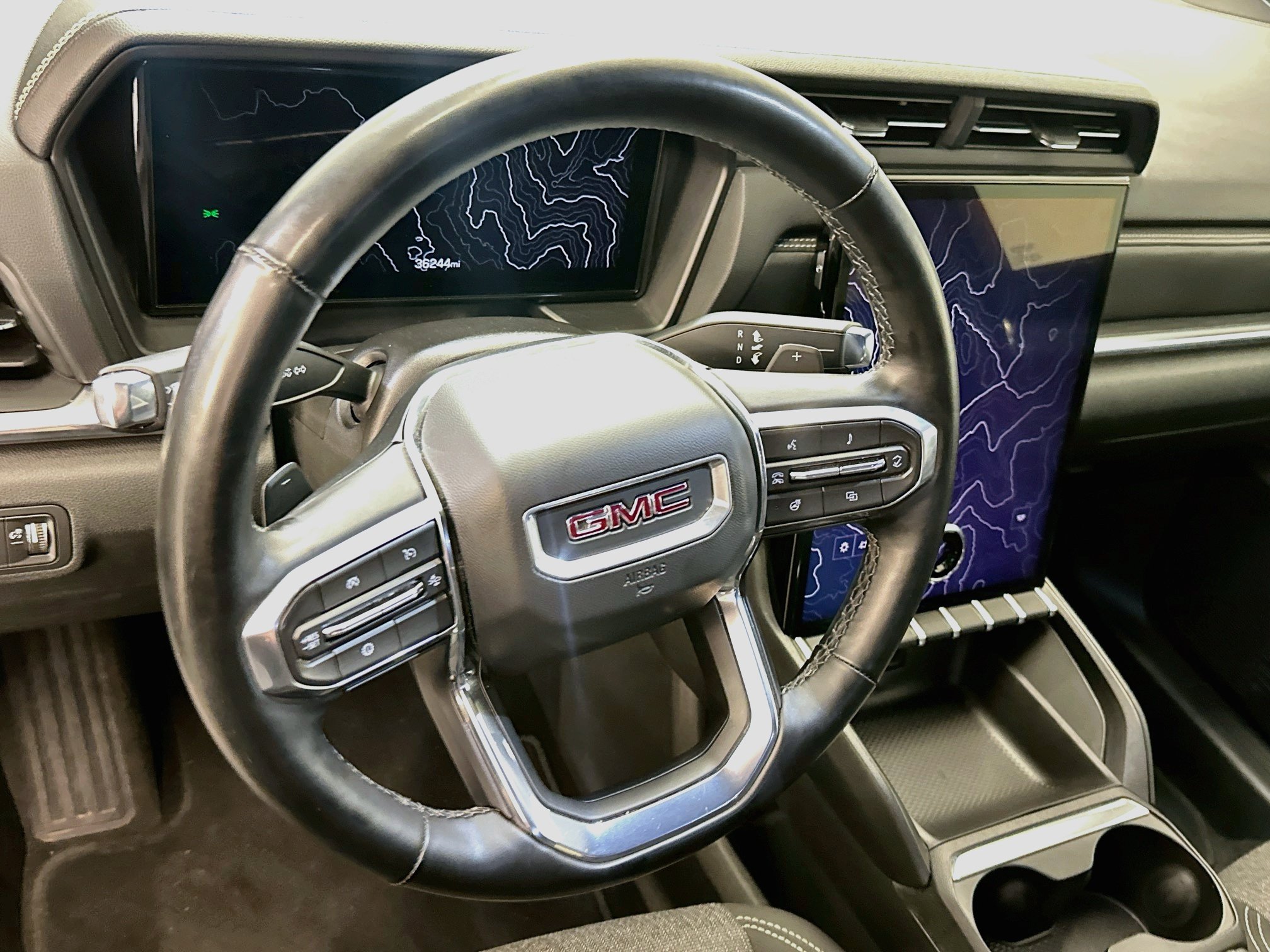 Used 2025 GMC Terrain Elevation AWD/4WD image 18