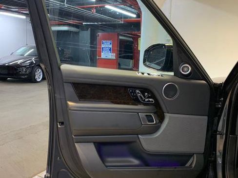 Used 2022 Land Rover Range Rover Westminster Edition image 13