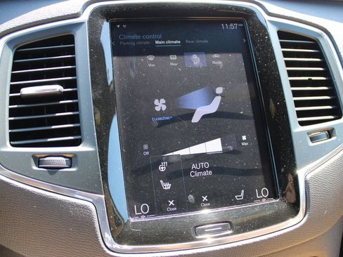 Used 2019 Volvo XC90 T6 Momentum w/ Advanced Package AWD/4WD image 18