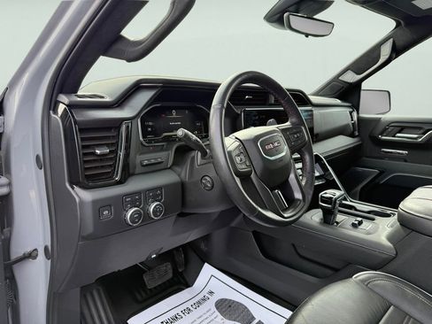 Used 2024 GMC Sierra 1500 AT4X image 18